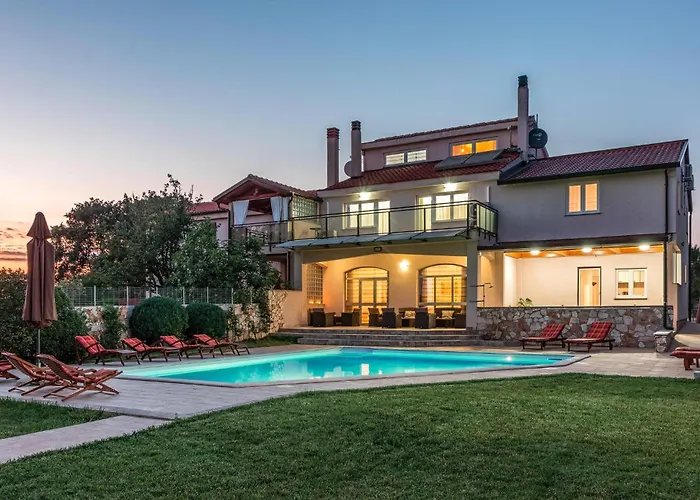 Holiday home Beautiful In With Wifi