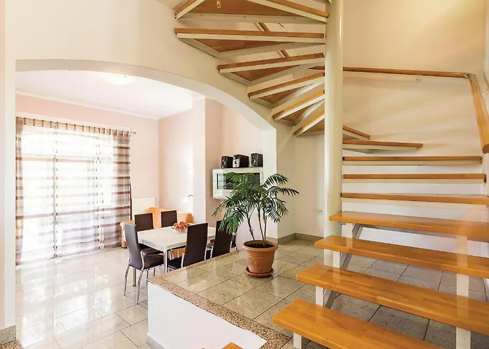 Beautiful In With Wifi Pula