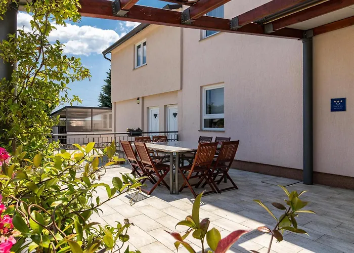 Holiday home Beautiful In With Wifi Pula