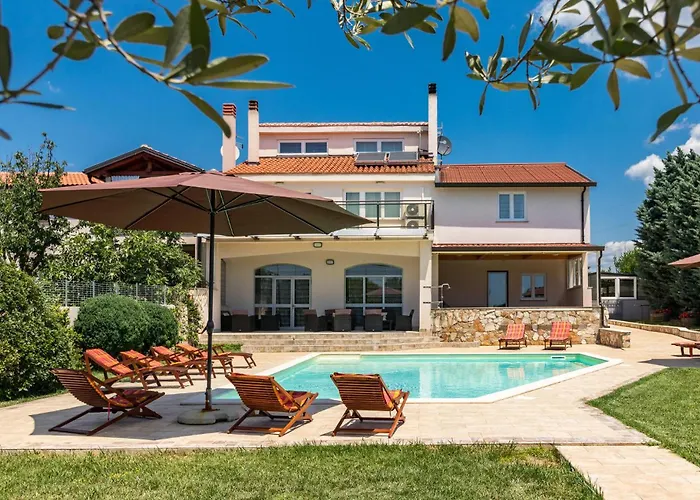 Holiday home Beautiful In With Wifi Pula