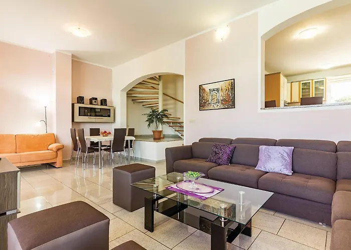 Holiday home Beautiful In With Wifi