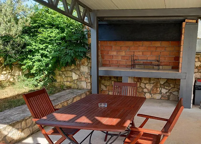 Beautiful In With Wifi Holiday home Pula