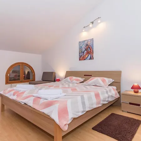 Beautiful In With Wifi Ferienhaus Pula